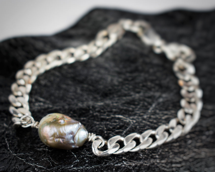 Pearl and silver curb bracelet