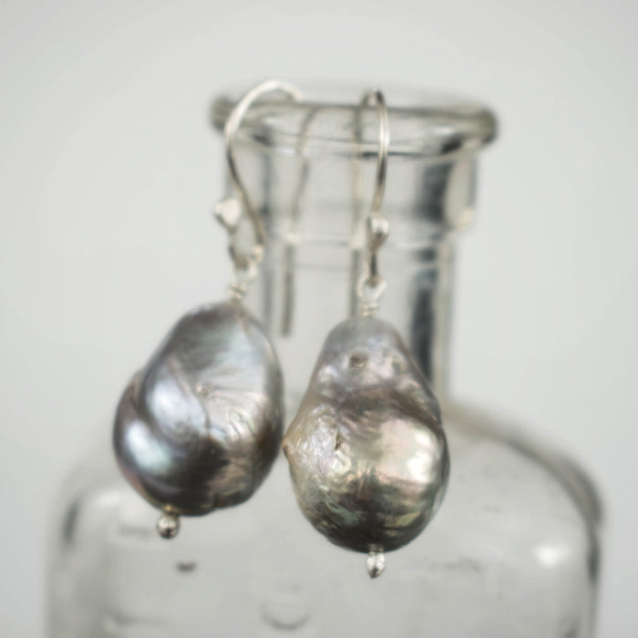 Textured pearl drops