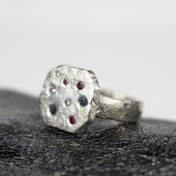 ‘Ancient’ signet ring with diamond, sapphire and ruby