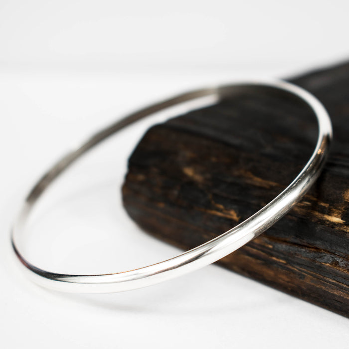 Silver bangle ( polished )