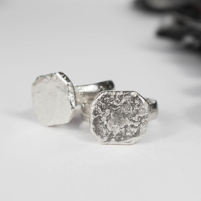 Ancient style signet ring